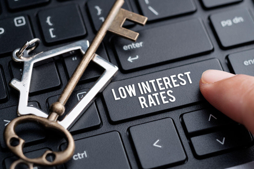 low interest rates on keyboard